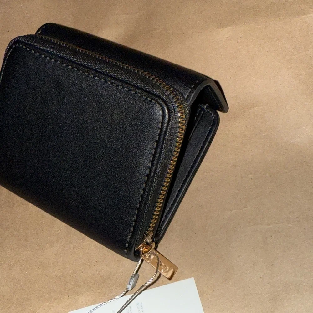 Gussaci Black and Cream Women's Wallet